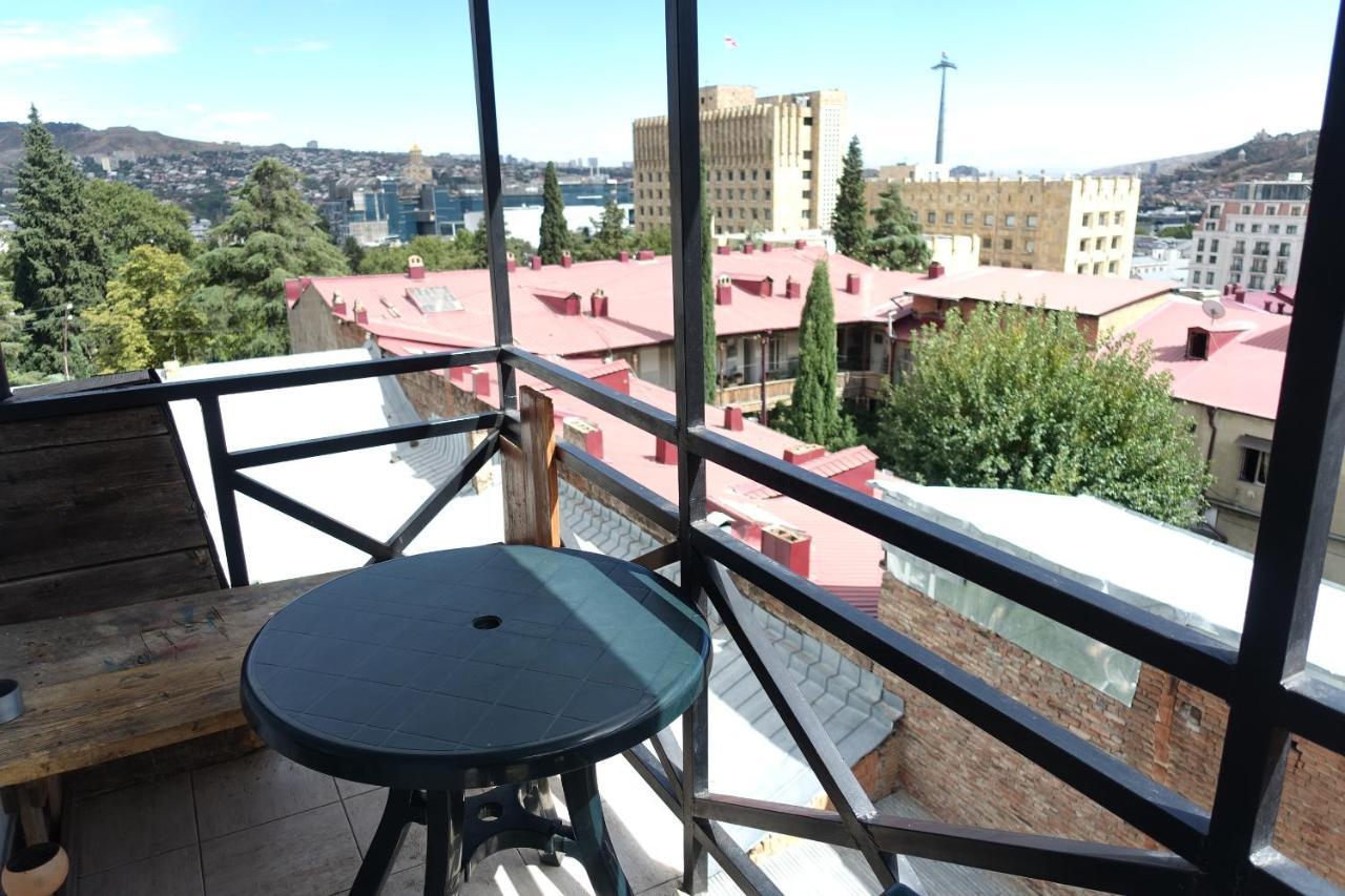 Hostel Diwan Tbilisi Zewnętrze zdjęcie