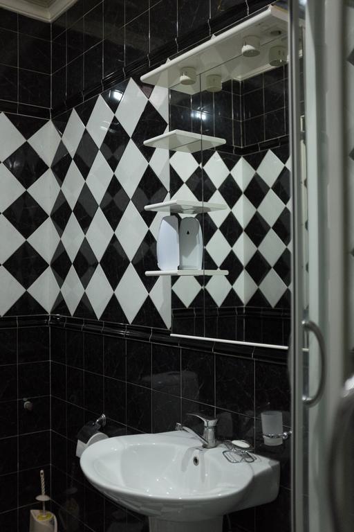 Hostel Diwan Tbilisi Zewnętrze zdjęcie